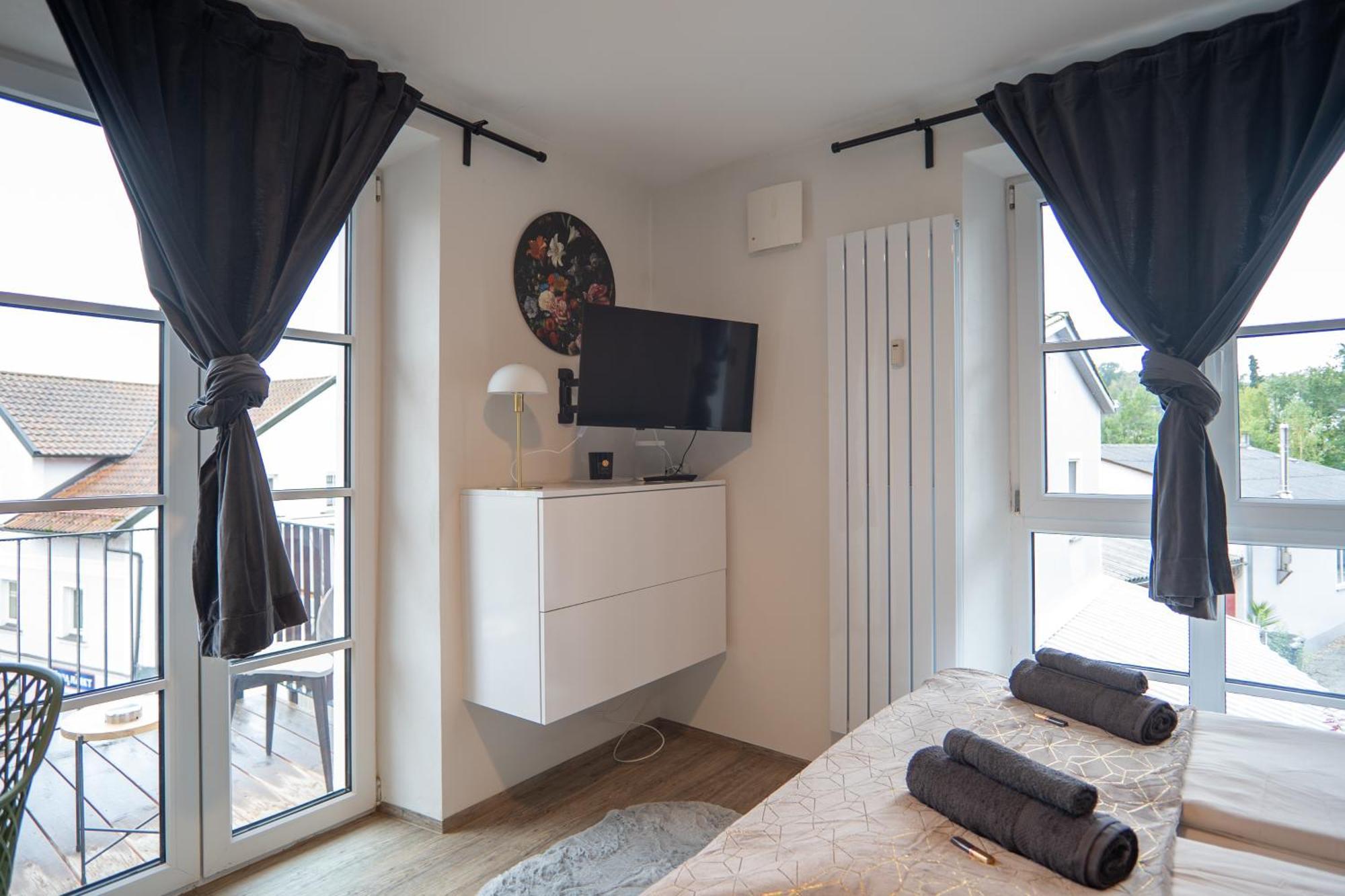 24-7 Living Room Passau - Cozy - Balcony - Kitchen Tiefenbach  Ngoại thất bức ảnh